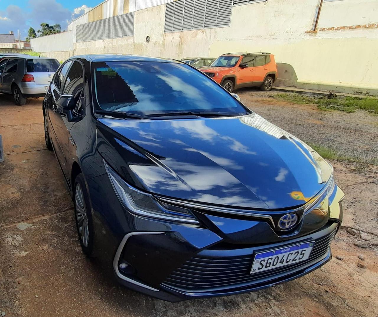 Corolla Sedan